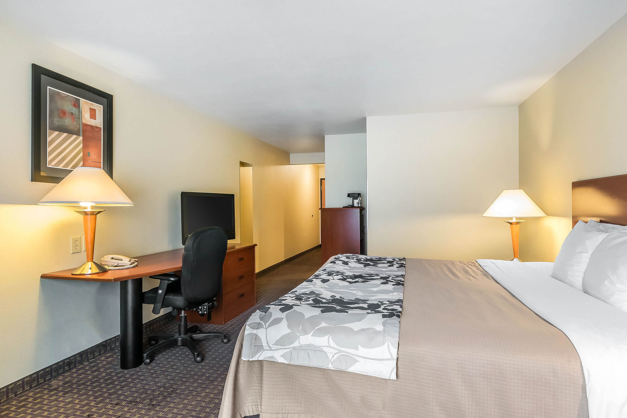 Spark By Hilton Shepherdsville Louisville South Room photo